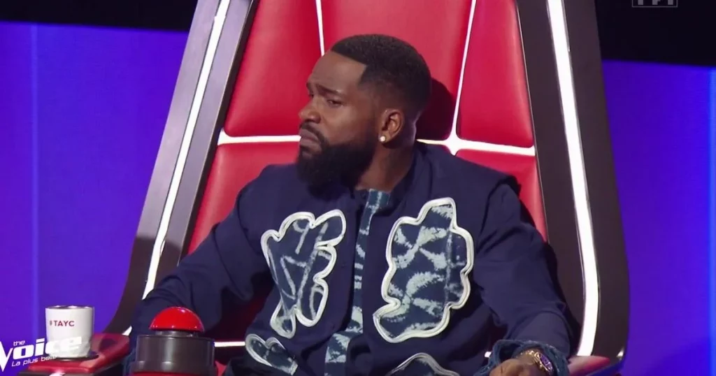 Tayc en larmes dans The Voice
